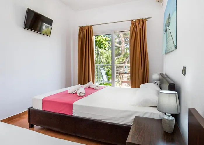 安德罗尼公寓 公寓 波托什